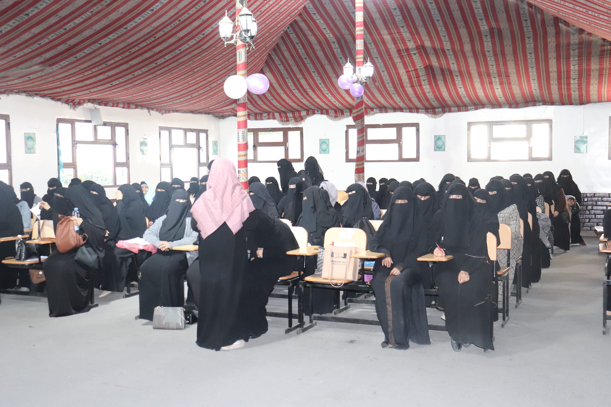 نظمت جامعة المعرفة والعلوم الحديثة فعالية احتفائية بمناسبة اليوم العالمي للمرأة المسلمة